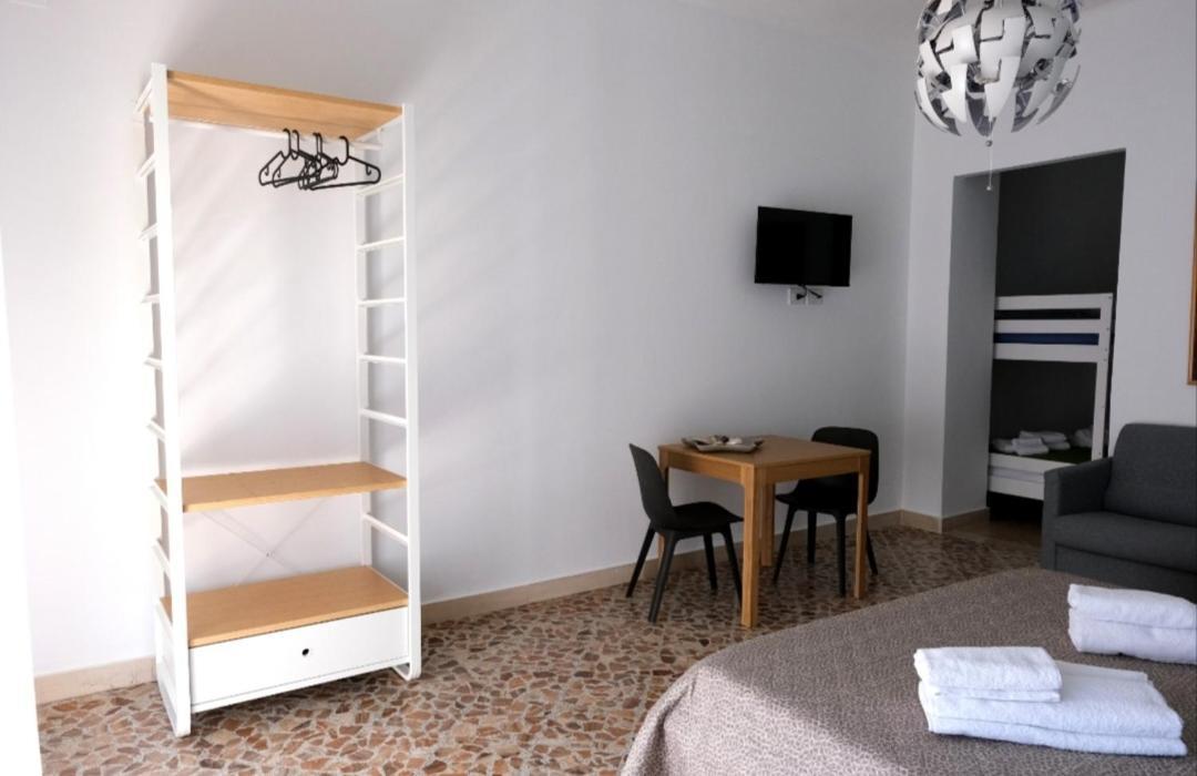 Sole & Luna Guest House Μπάρι Εξωτερικό φωτογραφία